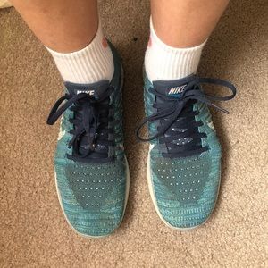 Nike free run flyknit blue sneakers